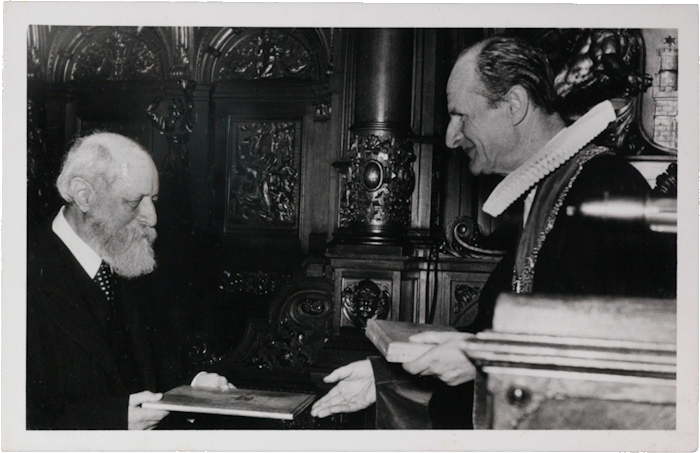 Photograph of Martin Buber receiving the certificate from Professor Snell, Hamburg, June 24, 1953, NLI, Martin Buber Archive, ARC Ms Var. 350 15 44.